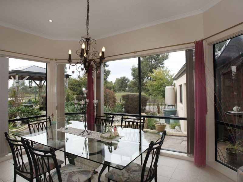 19 The Esplanade, Narre Warren South VIC 3805