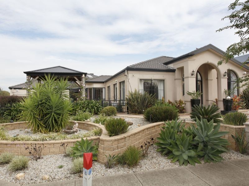 19 The Esplanade, Narre Warren South VIC 3805