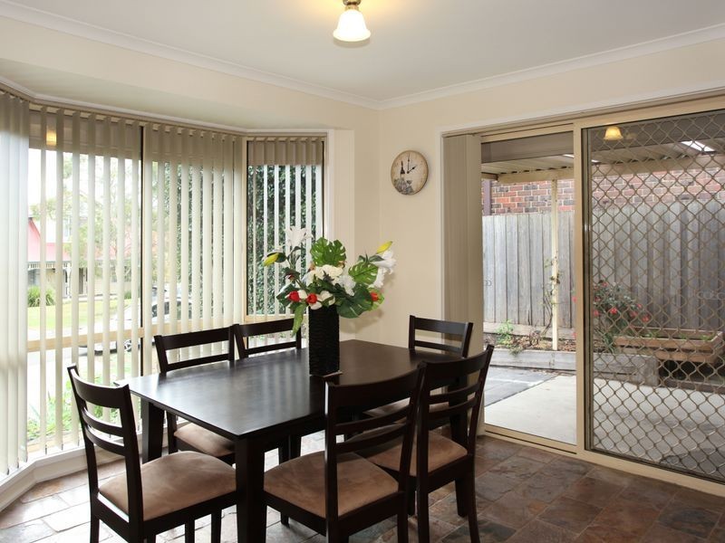 16 Mirrabook Court, Berwick VIC 3806