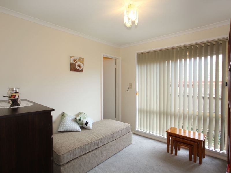 16 Mirrabook Court, Berwick VIC 3806