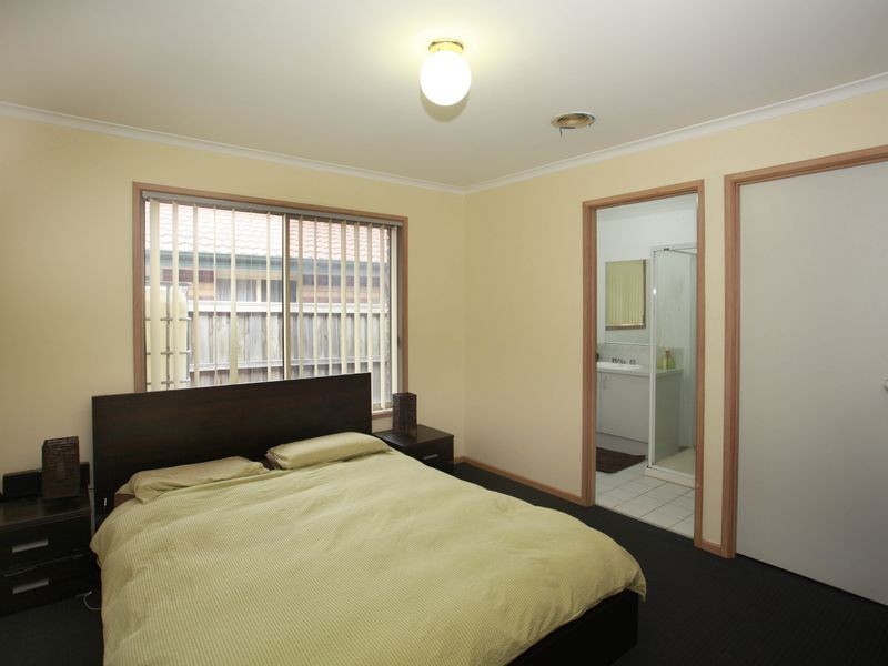 3 Waverley Close, Narre Warren VIC 3805