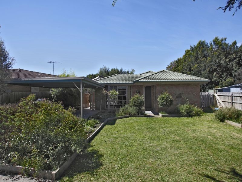 43 Ashfield Drive, Berwick VIC 3806