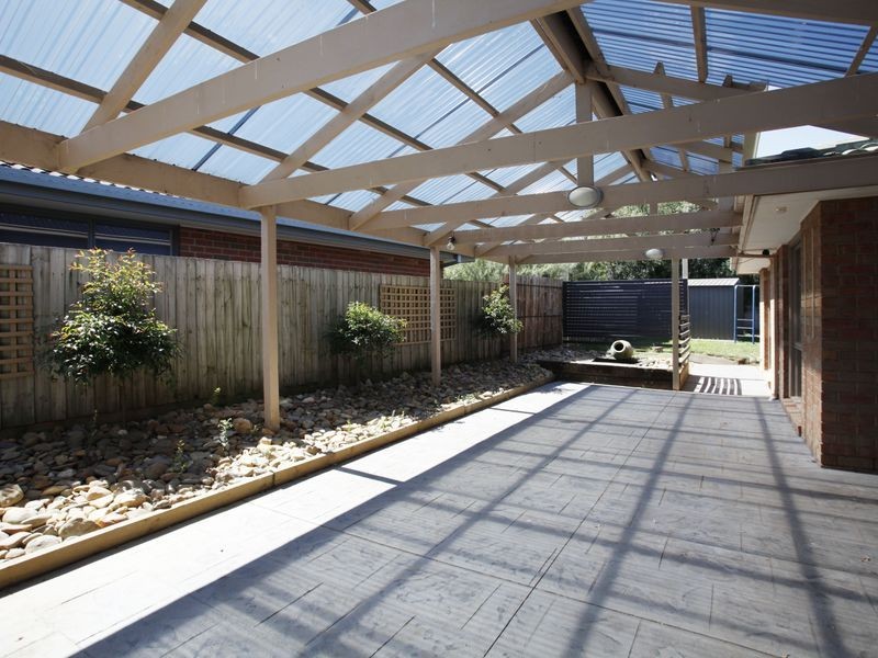 43 Ashfield Drive, Berwick VIC 3806