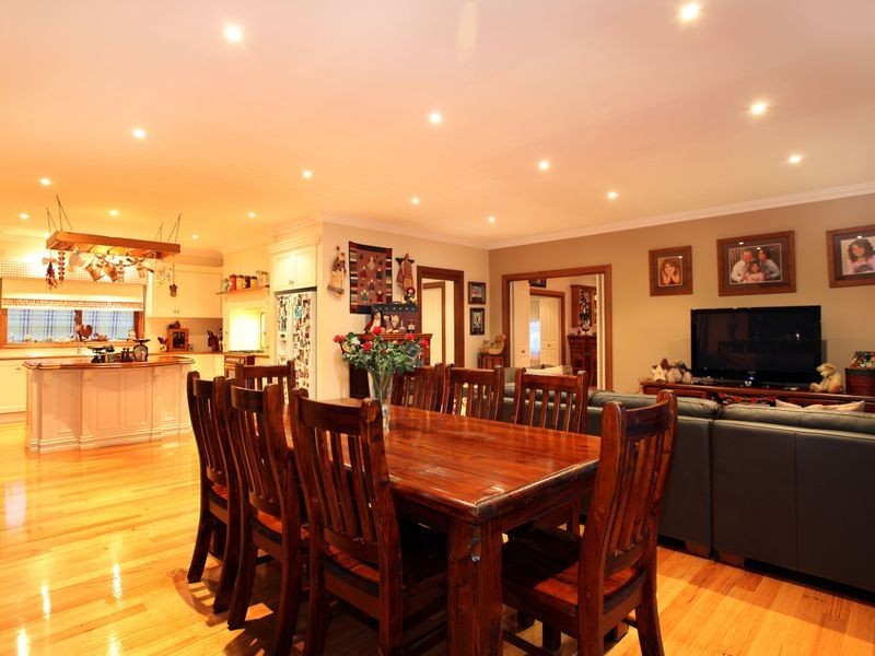 5 Brennan Court, Berwick VIC 3806