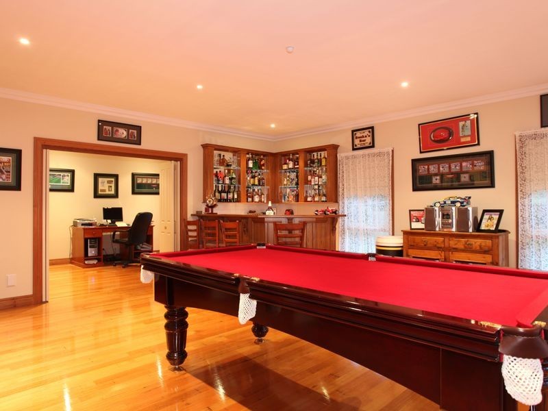 5 Brennan Court, Berwick VIC 3806