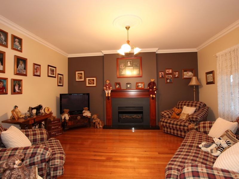 5 Brennan Court, Berwick VIC 3806