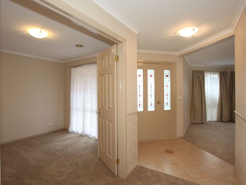 11 Duffy Court, Berwick VIC 3806