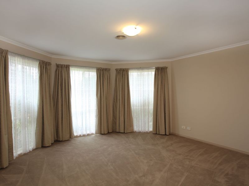 11 Duffy Court, Berwick VIC 3806