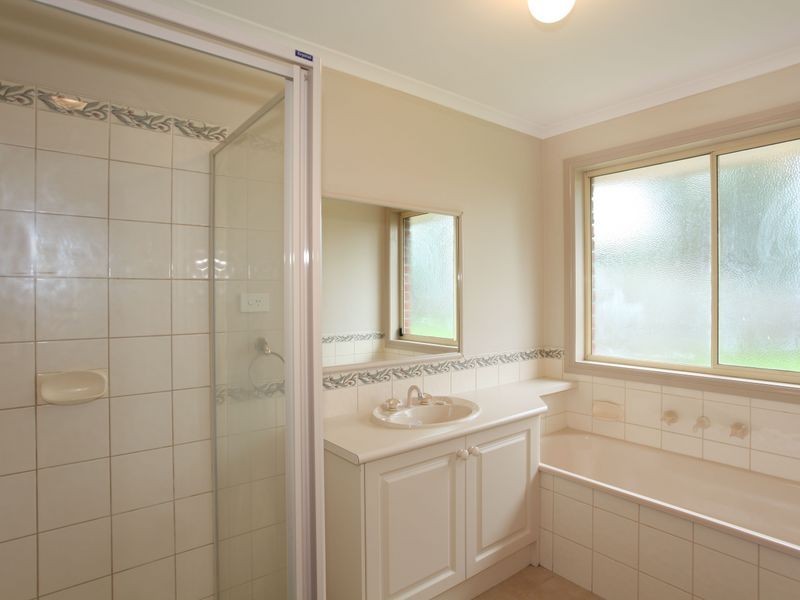 11 Duffy Court, Berwick VIC 3806