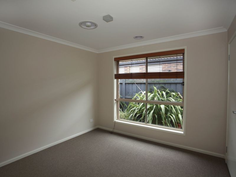 20 Dempster Way, Berwick VIC 3806