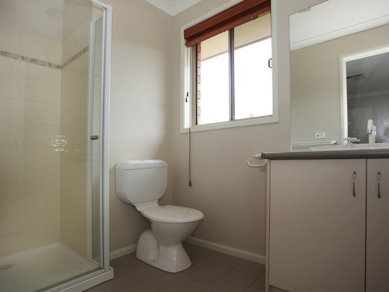 20 Dempster Way, Berwick VIC 3806