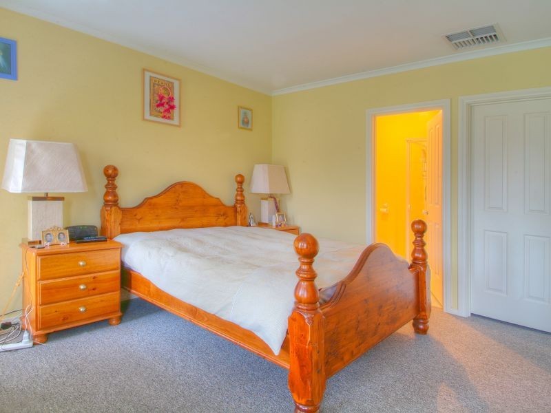 4 Timberside Drive, Beaconsfield VIC 3807