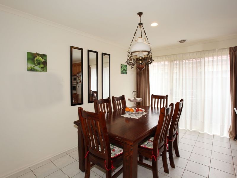 54 Marlesford Crescent, Berwick VIC 3806