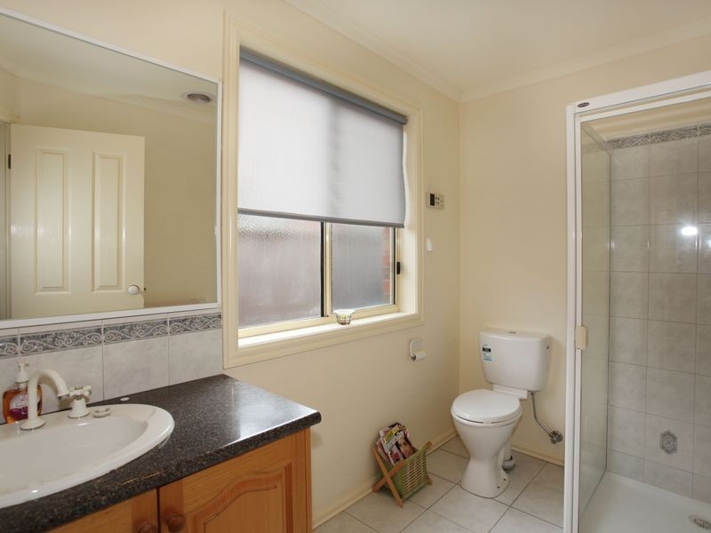 54 Marlesford Crescent, Berwick VIC 3806