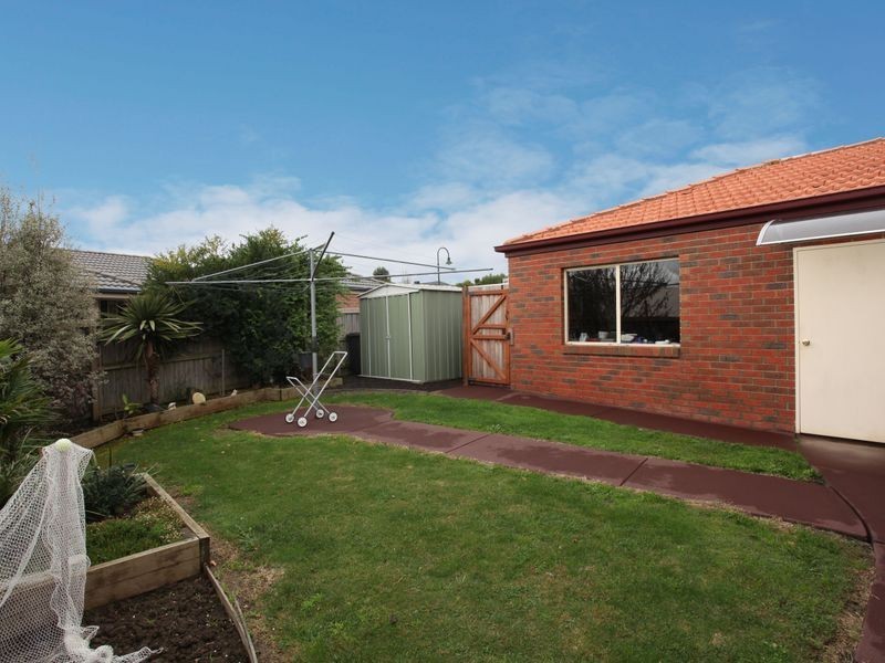 54 Marlesford Crescent, Berwick VIC 3806