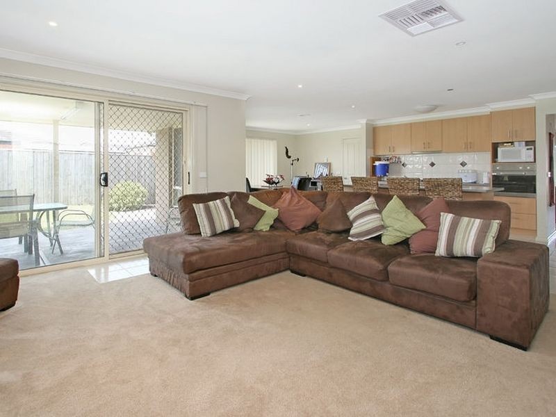 157 Rosebank Drive, Cranbourne North VIC 3977