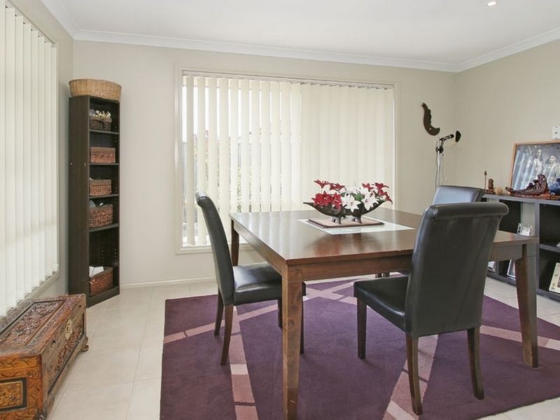 157 Rosebank Drive, Cranbourne North VIC 3977