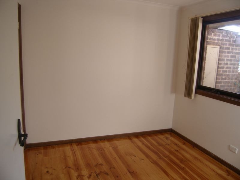 4 Ambleside Crescent, Berwick VIC 3806