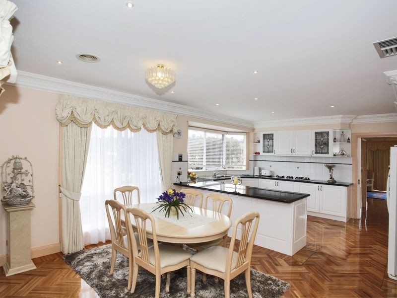 13 John Joseph Court, Narre Warren North VIC 3804