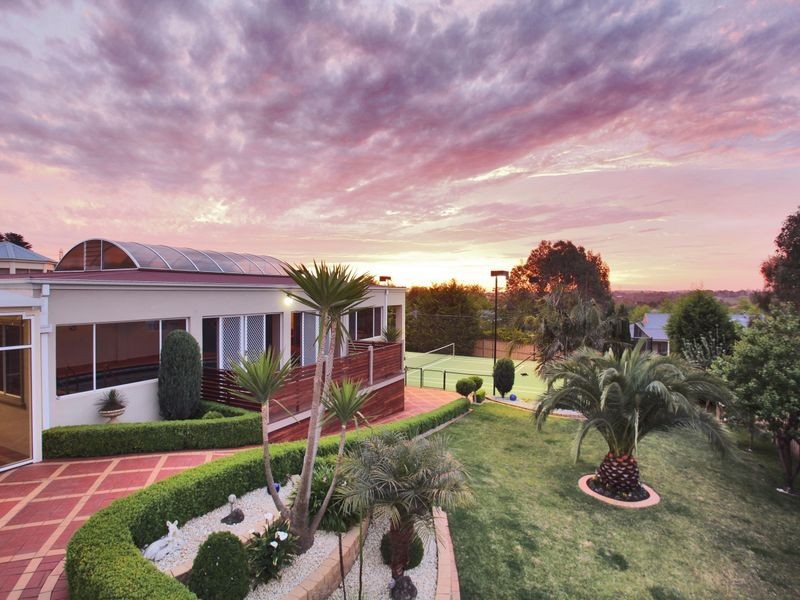 13 John Joseph Court, Narre Warren North VIC 3804