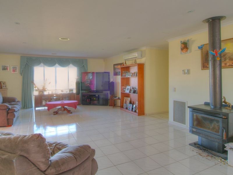 170 Bayview Road, Officer VIC 3809