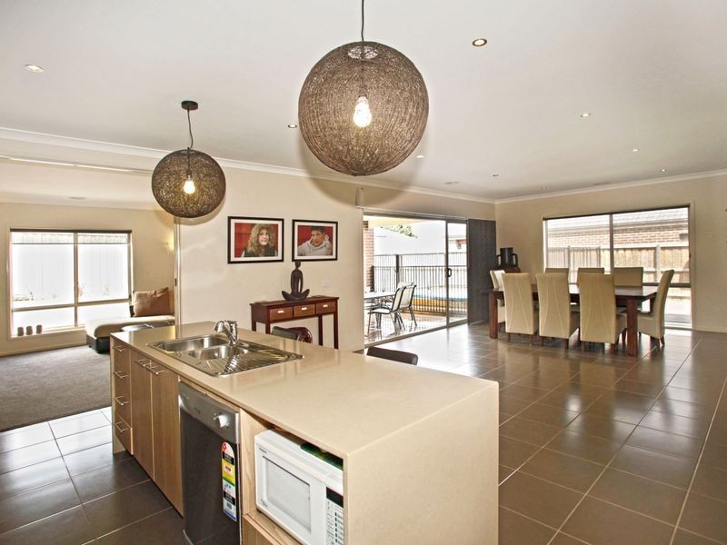 63 Saul Avenue, Berwick VIC 3806