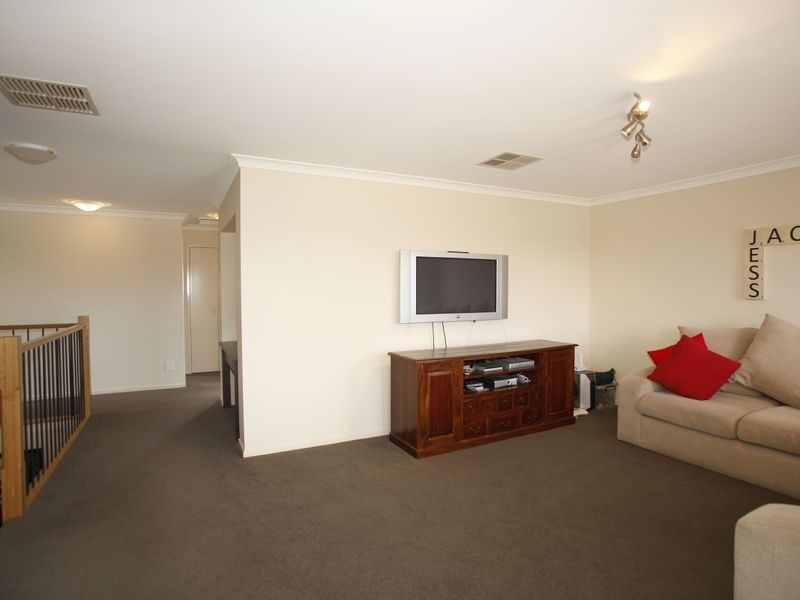 63 Saul Avenue, Berwick VIC 3806