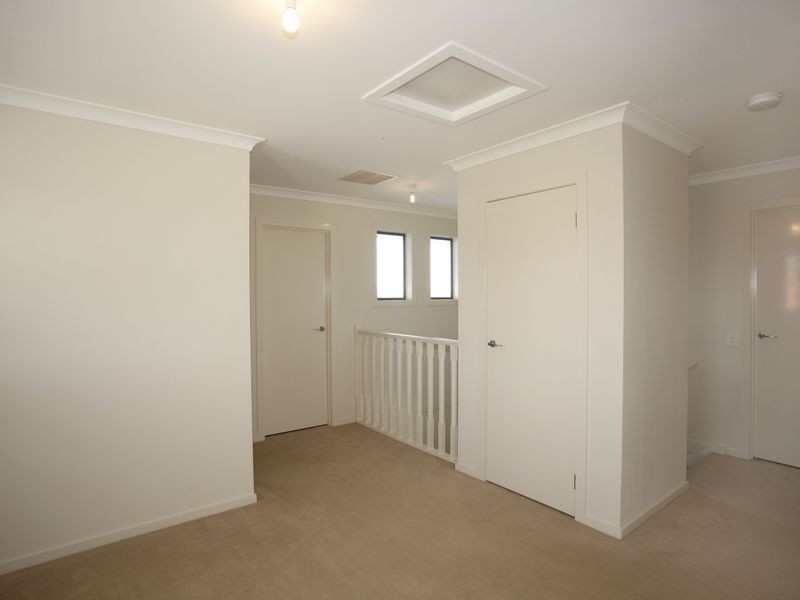 33 Premier Drive, Berwick VIC 3806