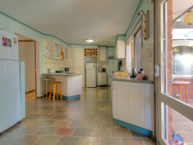 11 Granby Court, Endeavour Hills VIC 3802