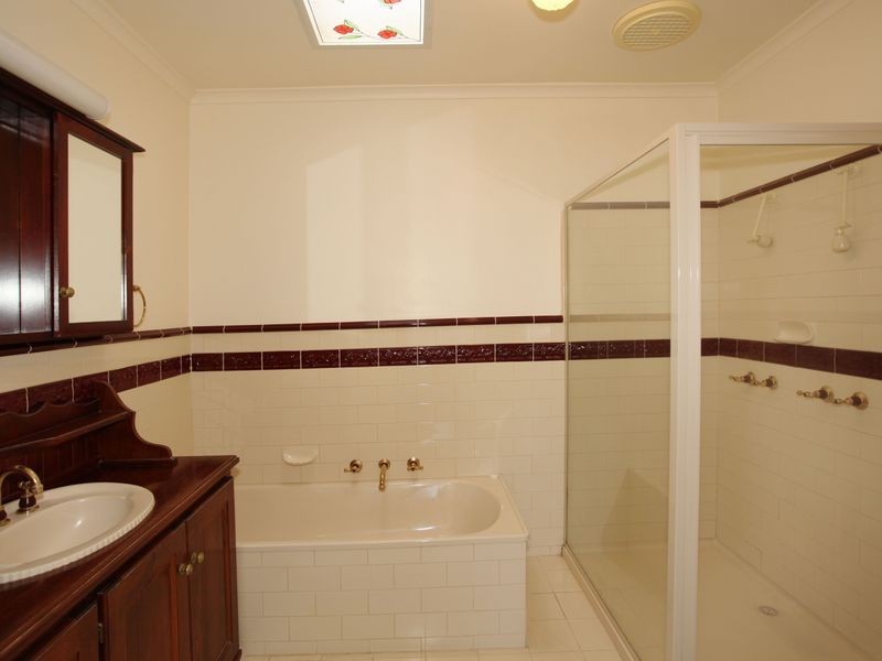 11 Kilvington Court, Berwick VIC 3806