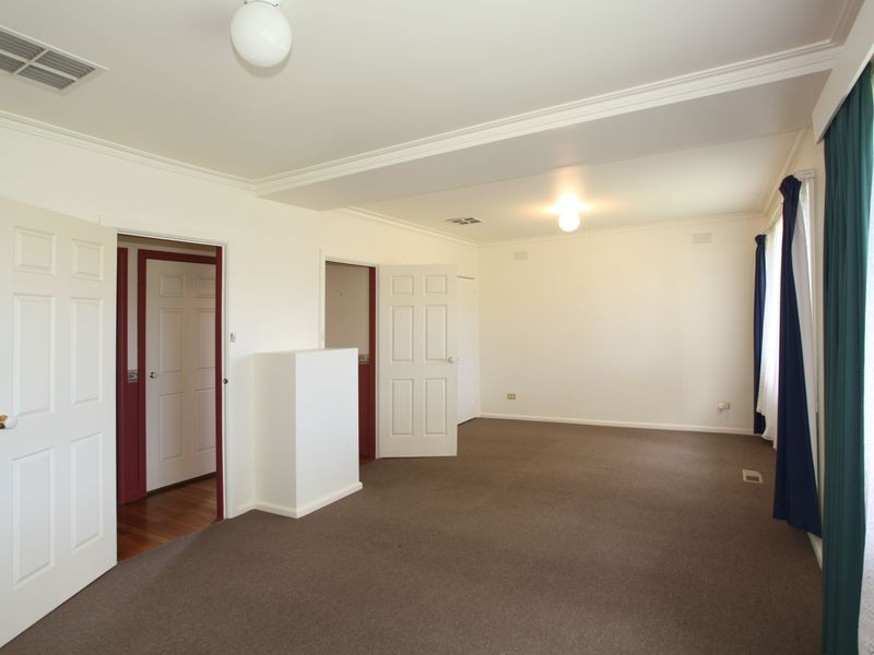 11 Kilvington Court, Berwick VIC 3806