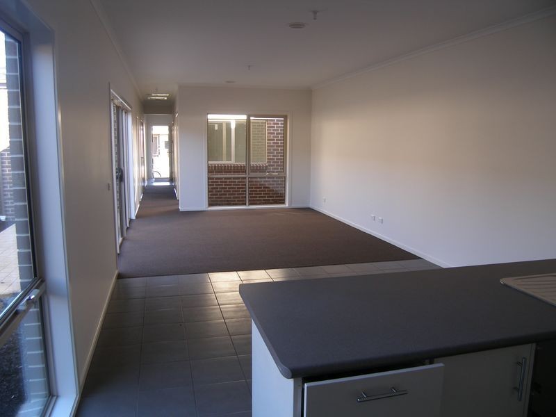 644 Fressia Lane, Cranbourne North VIC 3977