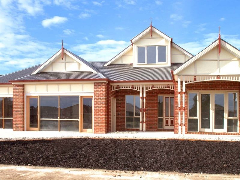 9/ Skyline Way, Berwick VIC 3806