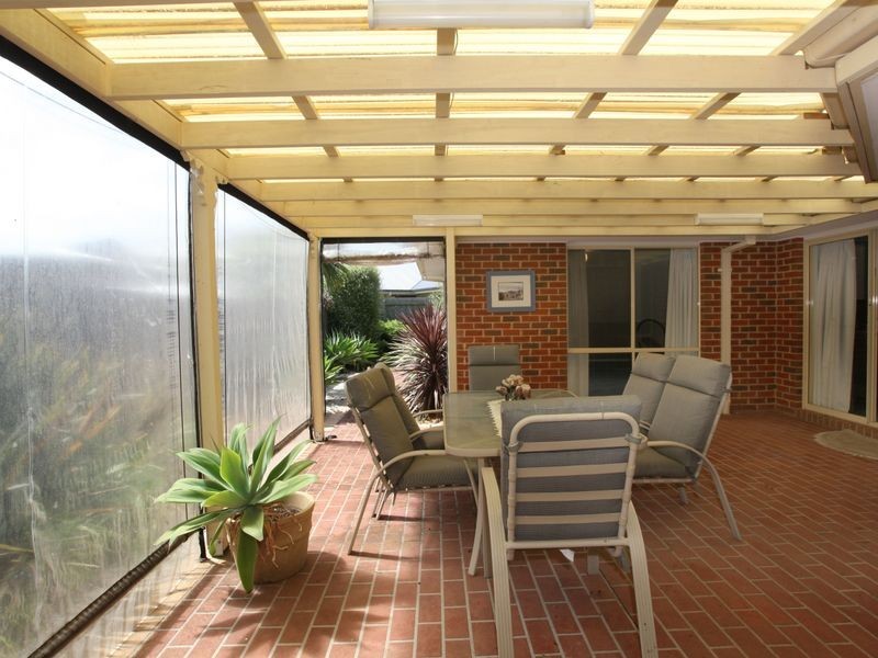 10 Sittella Drive, Berwick VIC 3806