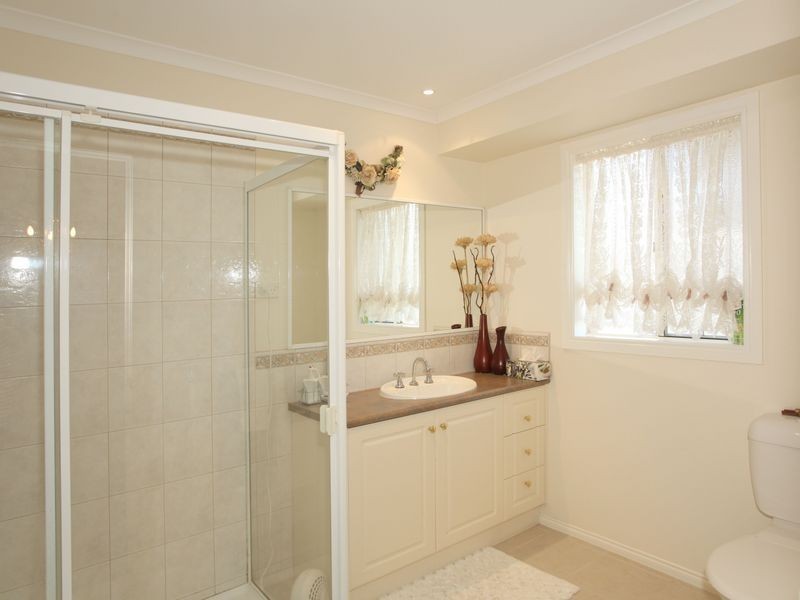 10 Sittella Drive, Berwick VIC 3806