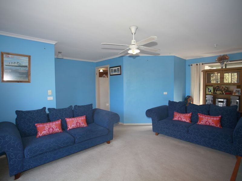 24 England Walk, Narre Warren South VIC 3805