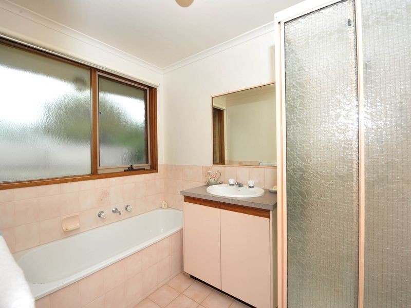 2/20 Linlithgow Court, Narre Warren VIC 3805