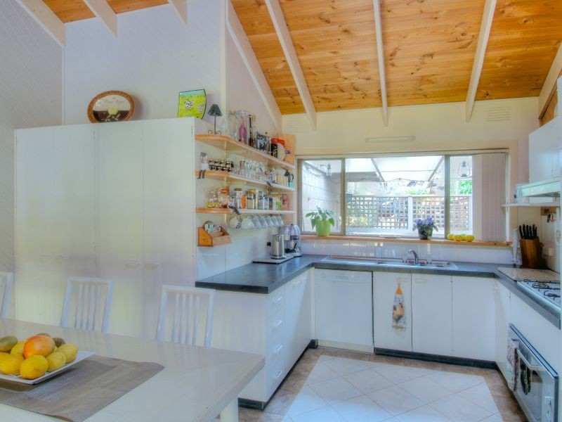 86 McNicol Road, Tecoma VIC 3160