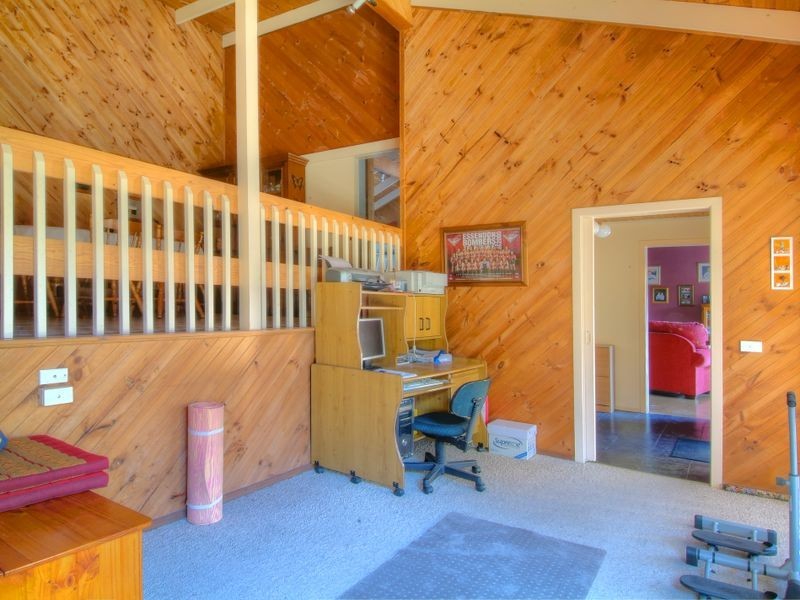 86 McNicol Road, Tecoma VIC 3160