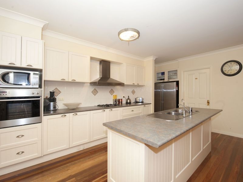 29 Woods Point Drive, Beaconsfield VIC 3807