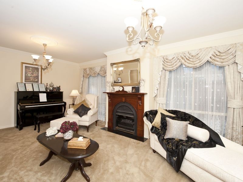 29 Woods Point Drive, Beaconsfield VIC 3807