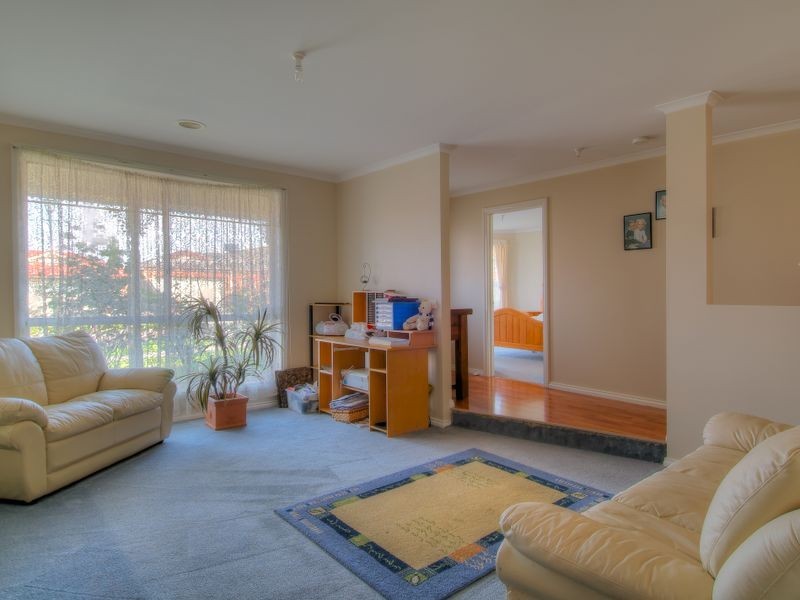 22 Windsor Drive, Beaconsfield VIC 3807