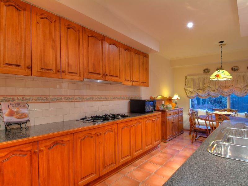 9 The Crescent, Narre Warren South VIC 3805