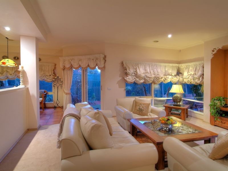 9 The Crescent, Narre Warren South VIC 3805