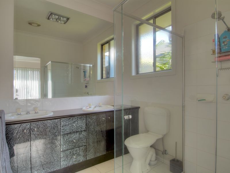 81 Streeton Way, Berwick VIC 3806