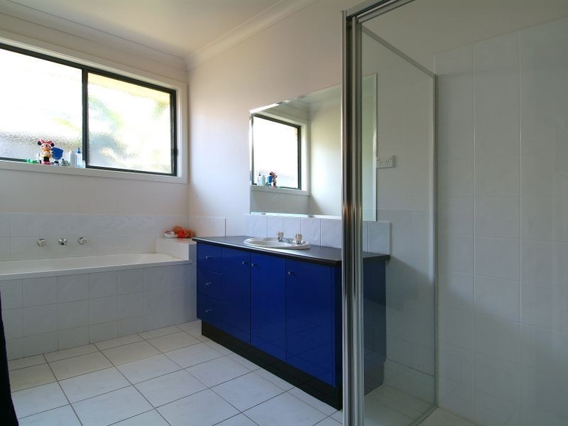 81 Streeton Way, Berwick VIC 3806