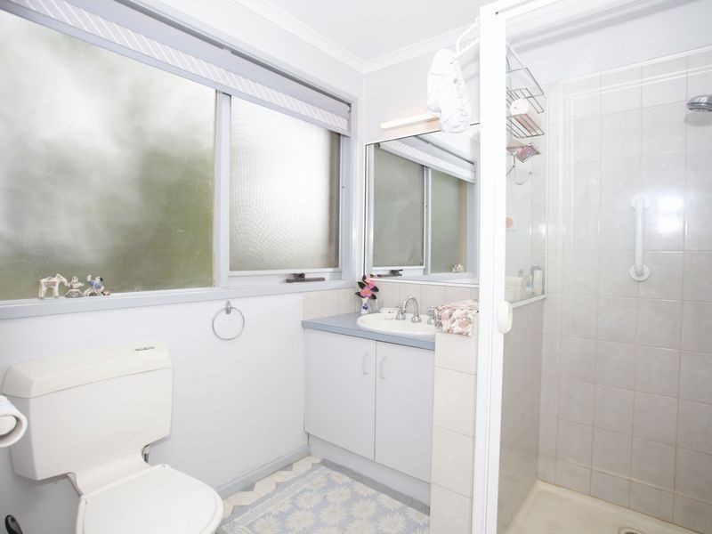 2/4 Camley Court, Berwick VIC 3806