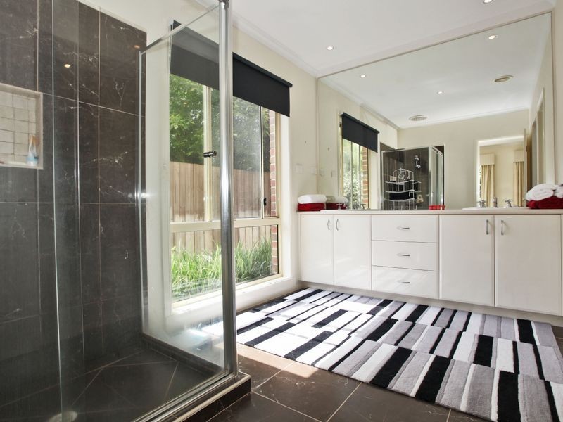 60 Fieldstone Boulevard, Beaconsfield VIC 3807