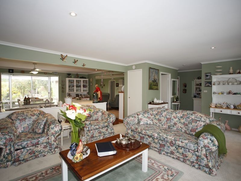 11 Elgin Street, Berwick VIC 3806