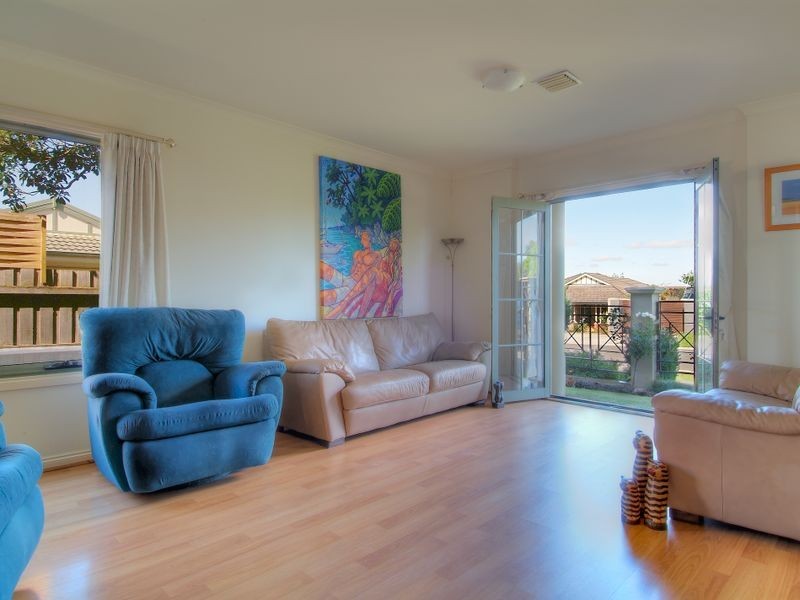 2A Fieldhouse Lane, Berwick VIC 3806